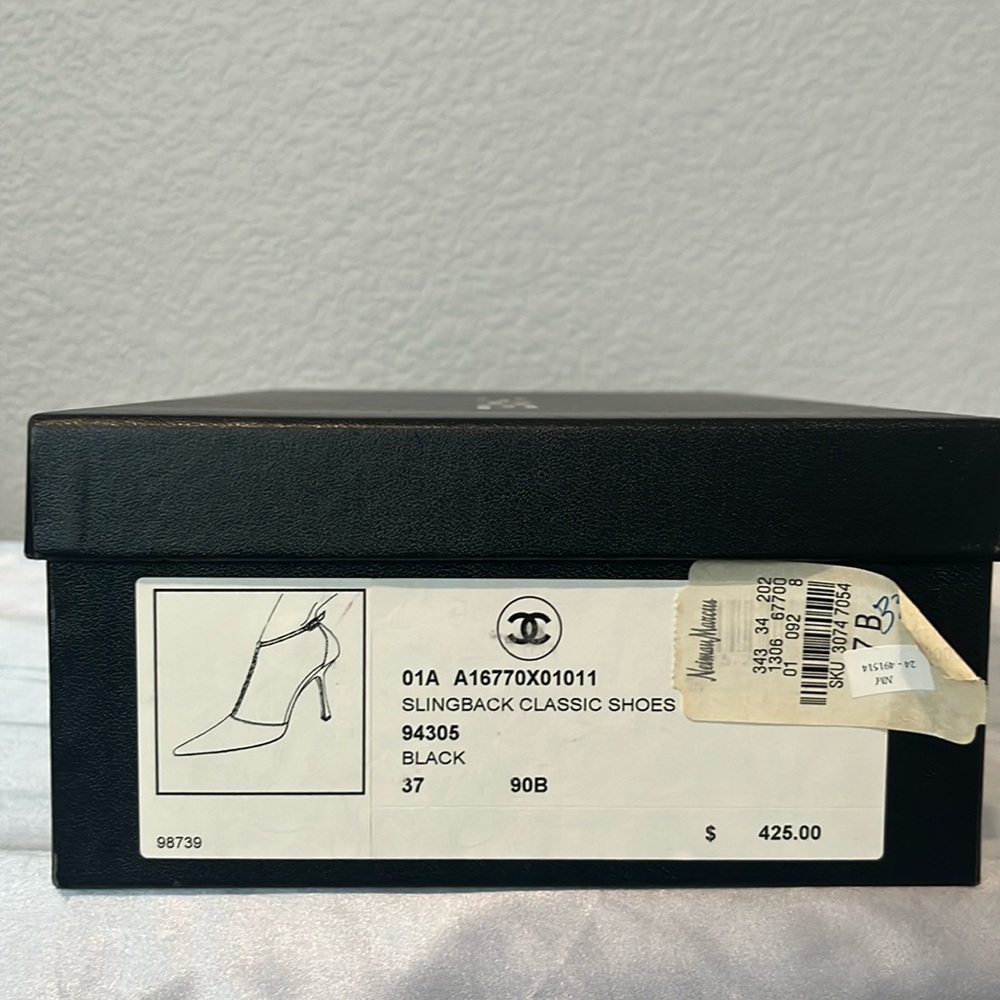 Chanel Shoe Size 37 Black Leather Pointed Toe Chain Detail Ankle Strap Pump - Picture 2 of 15